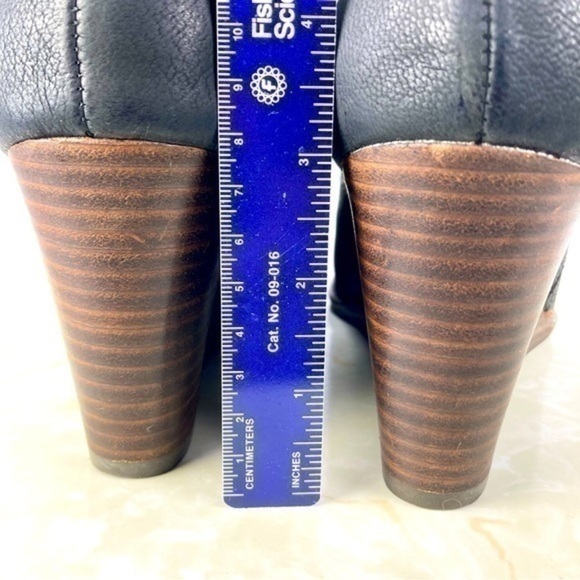 Lucky Brand Yenata Black Leather Wedge Booties (size 8.5) - Picture 10 of 12